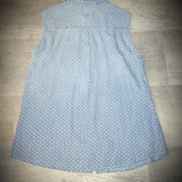 Sleeveless denim shirt - Picture 2 of 2